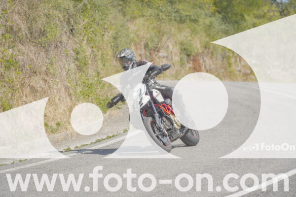<h1 class="product-title">thumb_FF109740_1</h1>