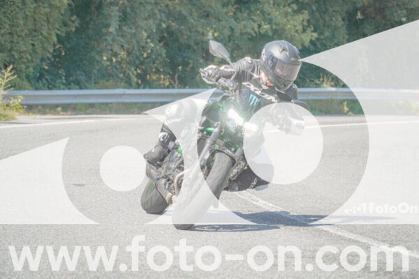<h1 class="product-title">thumb_FF109764</h1>