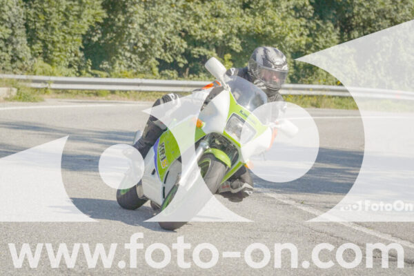 <h1 class="product-title">thumb_FF109766</h1>