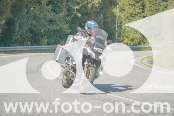 <h1 class="product-title">thumb_FF109768</h1>