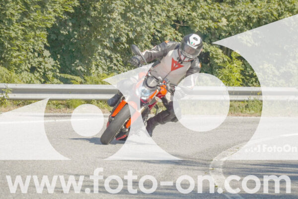 <h1 class="product-title">thumb_FF109841</h1>