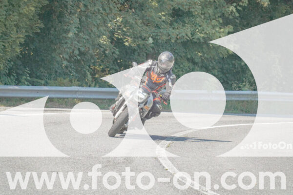 <h1 class="product-title">thumb_FF109843_1</h1>