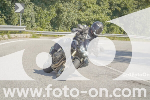<h1 class="product-title">thumb_FF109862</h1>