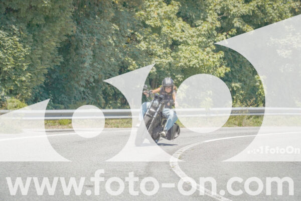 <h1 class="product-title">thumb_FF109898</h1>