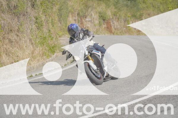 <h1 class="product-title">thumb_FF109903</h1>