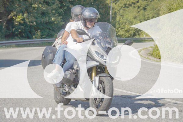 <h1 class="product-title">thumb_FF109910</h1>