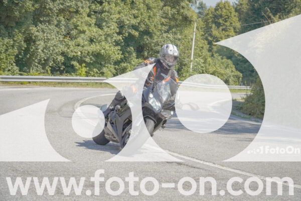 <h1 class="product-title">thumb_FF109932</h1>