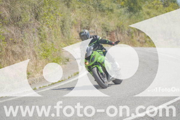 <h1 class="product-title">thumb_FF109933</h1>