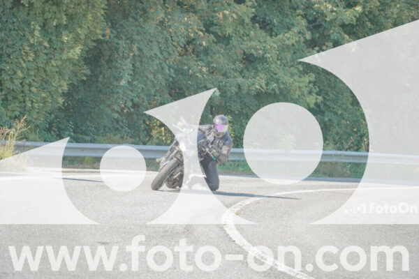 <h1 class="product-title">thumb_FF109997_1</h1>