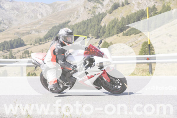 <h1 class="product-title">thumb_GD13943</h1>