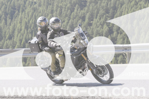 <h1 class="product-title">thumb_GD13944</h1>