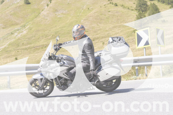<h1 class="product-title">thumb_GD14033</h1>