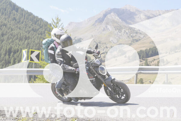 <h1 class="product-title">thumb_GD14044</h1>