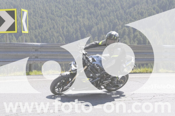 <h1 class="product-title">thumb_GD14229</h1>
