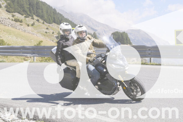 <h1 class="product-title">thumb_GD14330</h1>