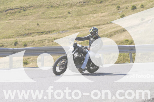 <h1 class="product-title">thumb_GD14348</h1>