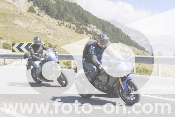 <h1 class="product-title">thumb_GD14367</h1>