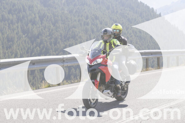 <h1 class="product-title">thumb_GD14382</h1>