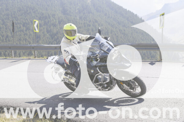 <h1 class="product-title">thumb_GD14395</h1>