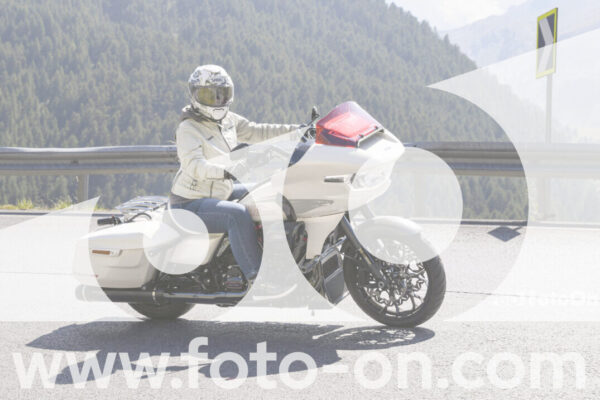 <h1 class="product-title">thumb_GD14405</h1>