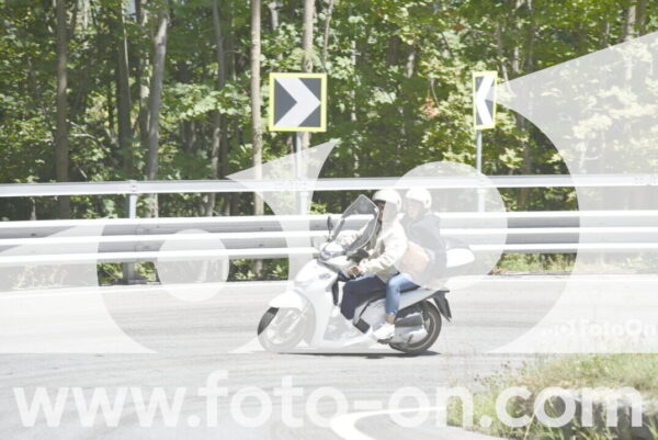 <h1 class="product-title">thumb_MAC2585</h1>