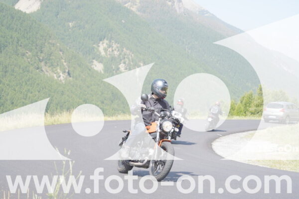 <h1 class="product-title">thumb_SNY04371</h1>
