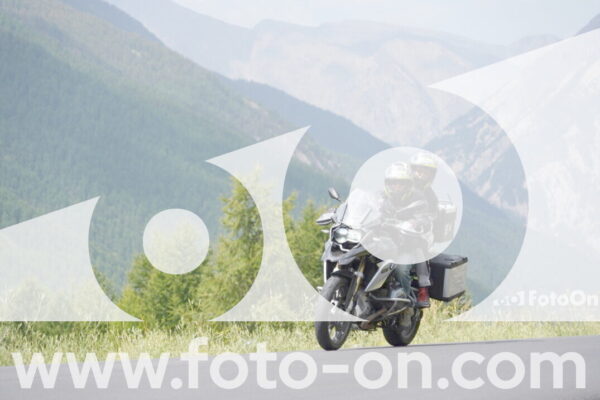 <h1 class="product-title">thumb_SNY05183</h1>