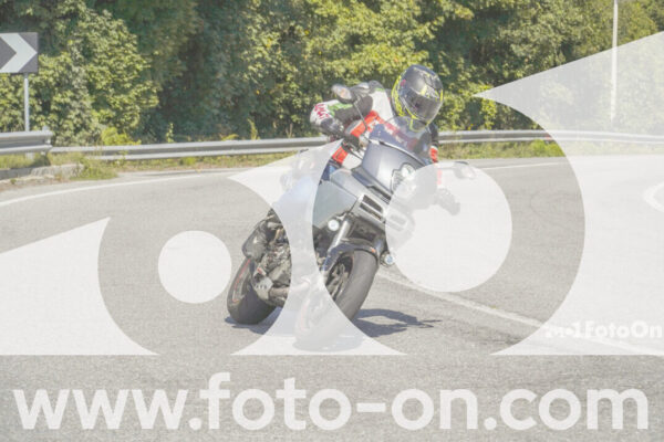 <h1 class="product-title">thumb_FF102399</h1>