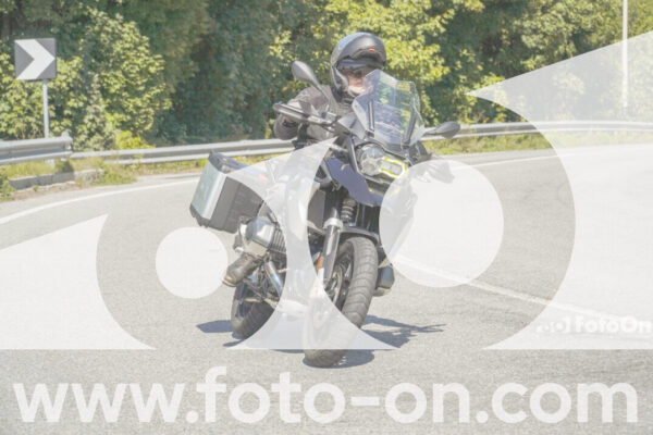 <h1 class="product-title">thumb_FF102443</h1>