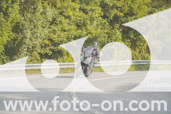 <h1 class="product-title">thumb_FF103338</h1>