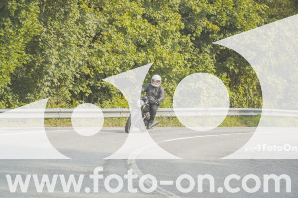 <h1 class="product-title">thumb_FF103362</h1>