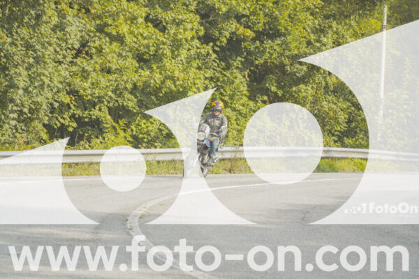 <h1 class="product-title">thumb_FF103366</h1>