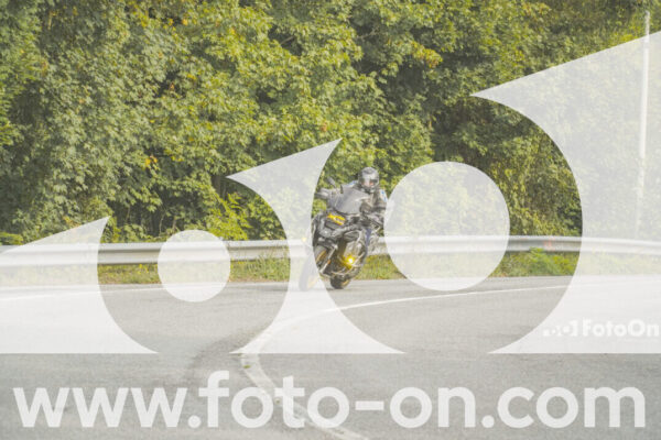 <h1 class="product-title">thumb_FF103375</h1>