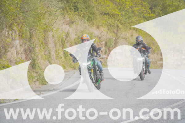 <h1 class="product-title">thumb_FF103589</h1>