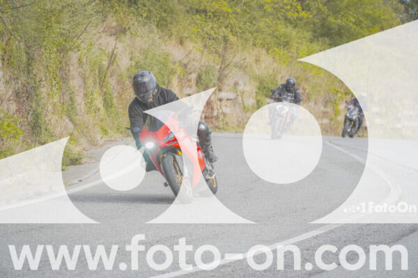 <h1 class="product-title">thumb_FF103591</h1>