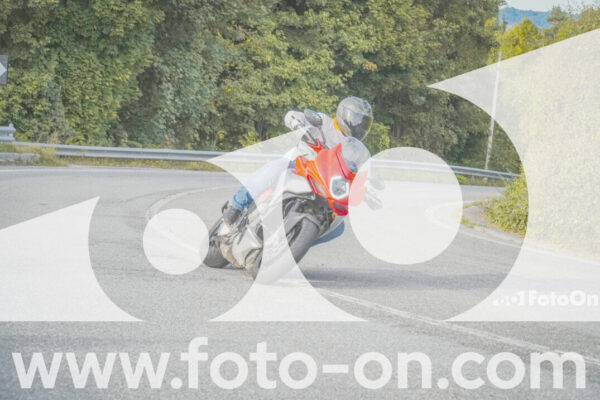 <h1 class="product-title">thumb_FF103597</h1>