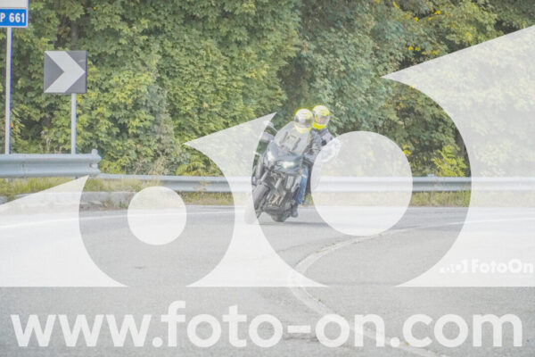 <h1 class="product-title">thumb_FF103607</h1>