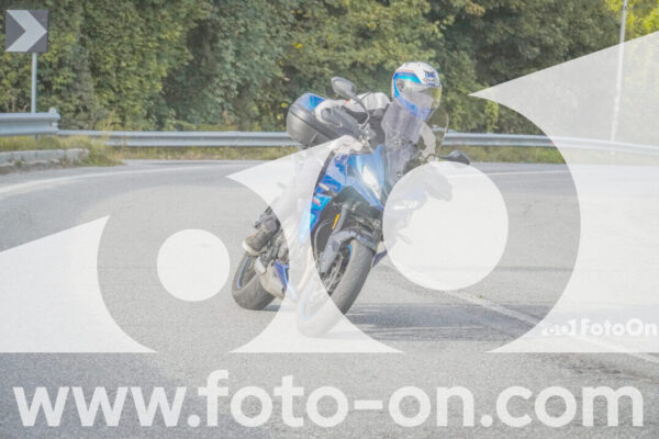 <h1 class="product-title">thumb_FF103623</h1>