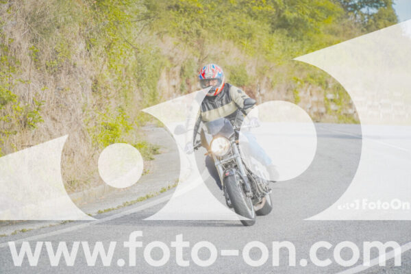 <h1 class="product-title">thumb_FF103640</h1>
