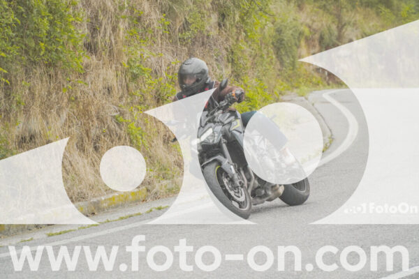 <h1 class="product-title">thumb_FF103811</h1>
