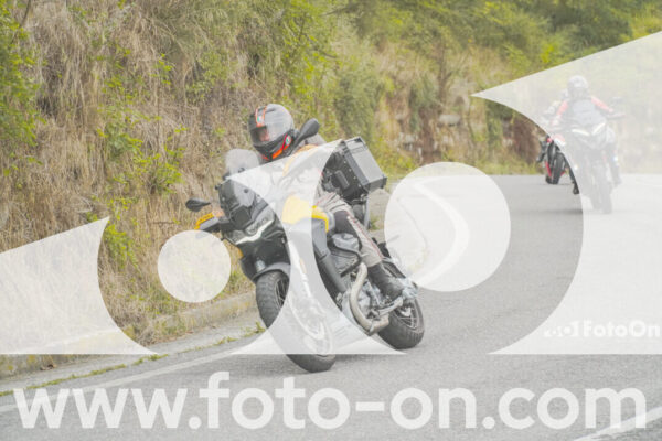 <h1 class="product-title">thumb_FF103813</h1>