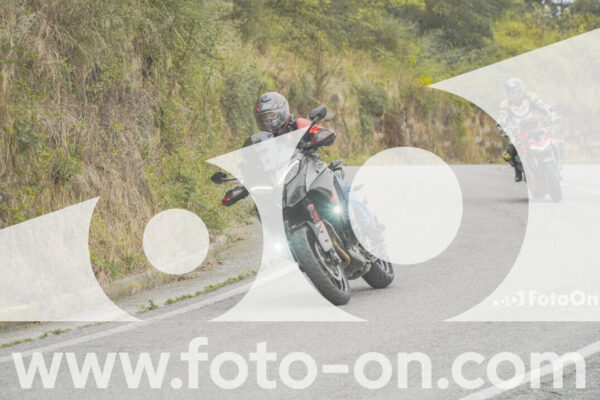 <h1 class="product-title">thumb_FF103814</h1>