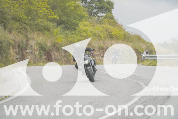 <h1 class="product-title">thumb_FF103835</h1>