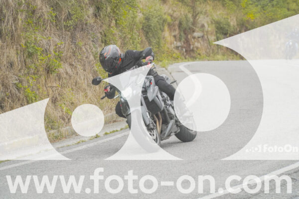 <h1 class="product-title">thumb_FF103836</h1>