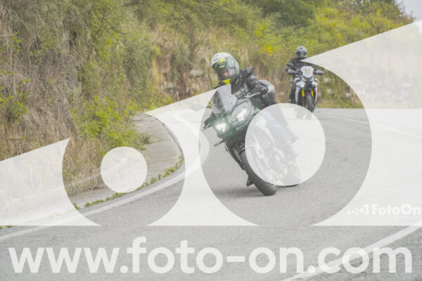 <h1 class="product-title">thumb_FF103849</h1>