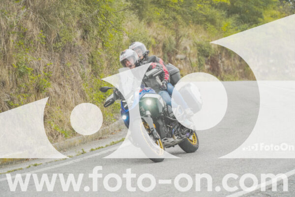 <h1 class="product-title">thumb_FF103876</h1>