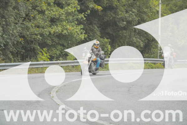 <h1 class="product-title">thumb_FF103879</h1>