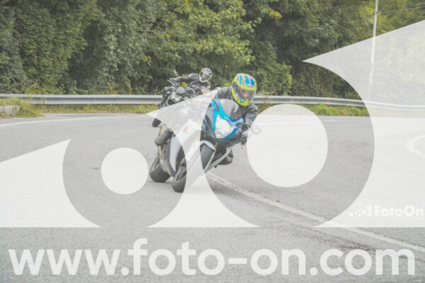 <h1 class="product-title">thumb_FF103897</h1>