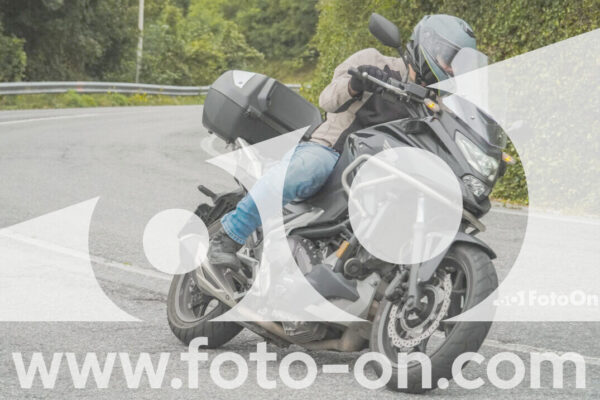 <h1 class="product-title">thumb_FF103914</h1>