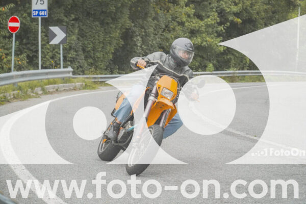 <h1 class="product-title">thumb_FF103933</h1>